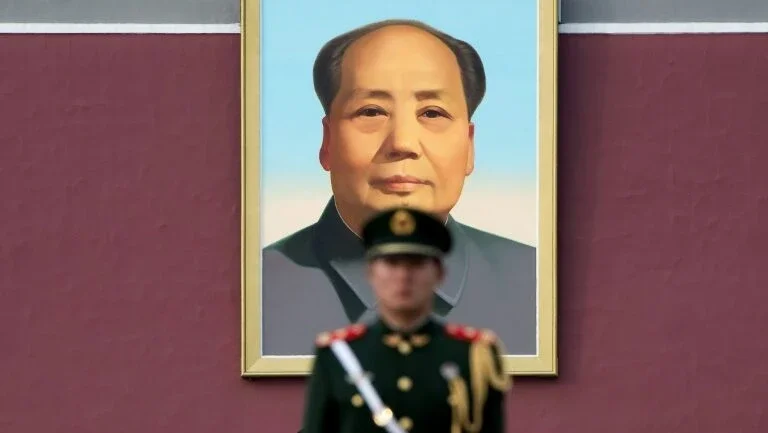 Intelectual maoísta é detido na China