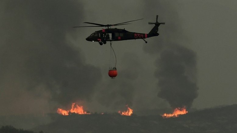 Incêndio descontrolado ameaça condado californiano de Santa Bárbara