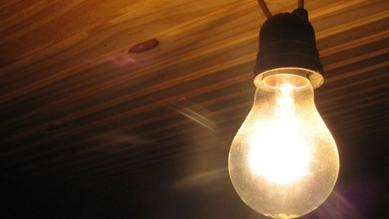 Conta de luz: maio começa com bandeira tarifária mais cara