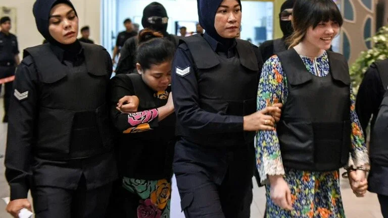 Suspeita do assassinato de Kim Jong-Nam se reuniu com agente norte-coreano