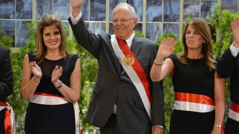 Kuczynski pede volta da estabilidade ao Peru ao nomear novo gabinete
