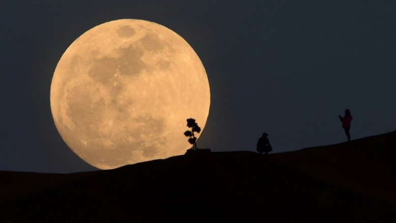 Primeira Superlua do ano poderá ser vista nesta segunda-feira (3)