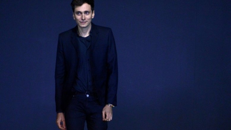 Estilista francês Hedi Slimane assume direção artística da Céline