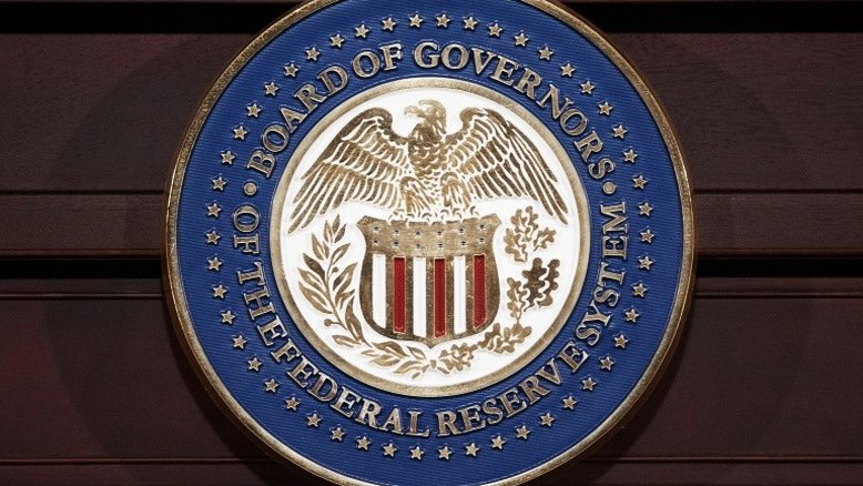 Fed mantém taxa de juros americana e diz que inflação vai subir