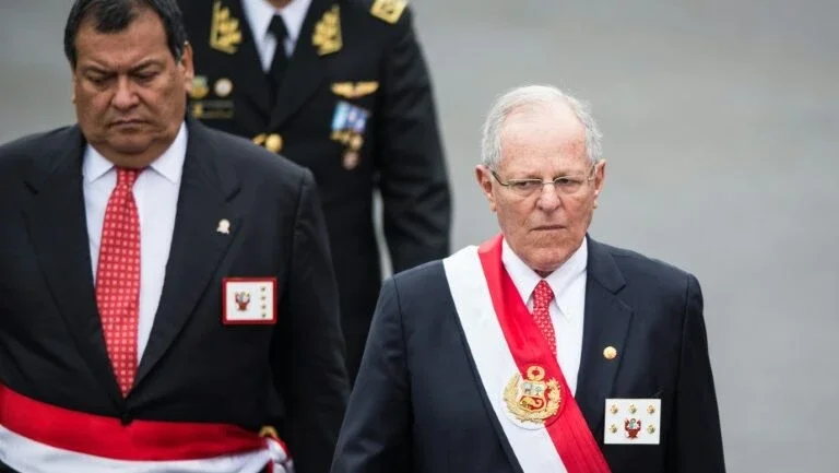 Ministro de Defesa peruano renuncia após indulto a Fujimori