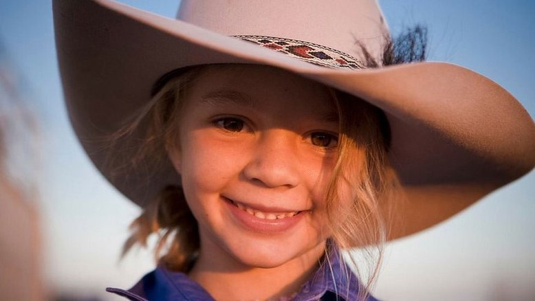 Suicídio de garota-propaganda após bullying choca Austrália