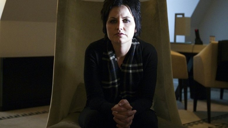 Morre Dolores O'Riordan, vocalista da banda irlandesa Cranberries