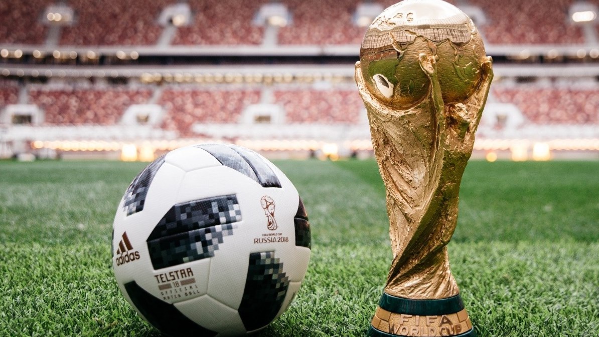 Com chip embutido, bola da Copa do Mundo terá tecnologia como marca - ISTOÉ  Independente