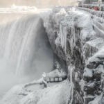 Fotos registram toda a beleza congelante das Cataratas do Niágara no inverno