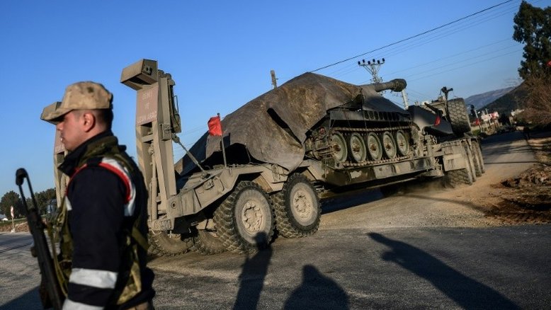 Turquia: mais de 300 detidos por propaganda contra ofensiva na Síria