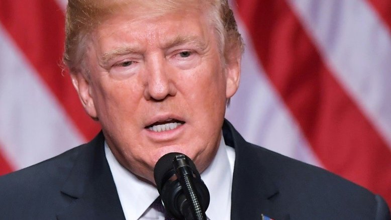 Trump denuncia um regime brutal e corrupto no Irã