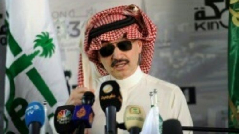Príncipe saudita Al-Waleed é solto após 'acordo' financeiro