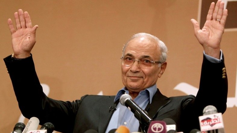 Ex-primeiro-ministro egípcio Shafiq não será candidato às presidenciais