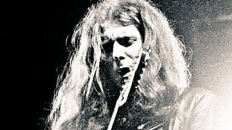 Eddie Clarke, guitarrista da formação clássica do Motörhead, morre aos 67 anos