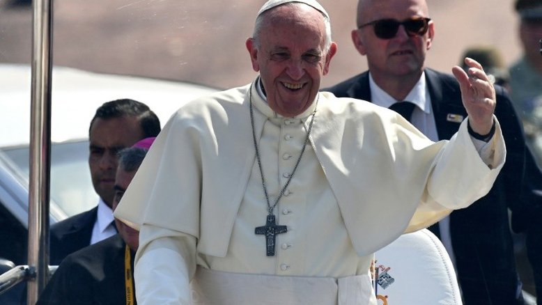 Papa diz que acusação contra bispo chileno sobre pedofilia é calúnia