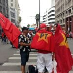 "Vim aqui falar de minha candidatura. Vamos ganhar as eleições", diz Lula em manifestação