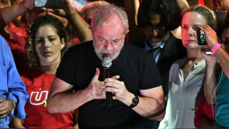 Lula pede suspensão de perícia sobre sistema de propina da Odebrecht