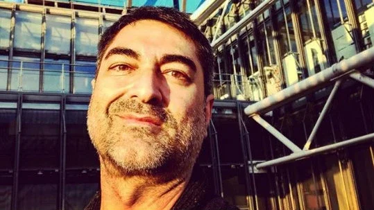 Zeca Camargo é condenado a indenizar família de Cristiano Araújo por crônica