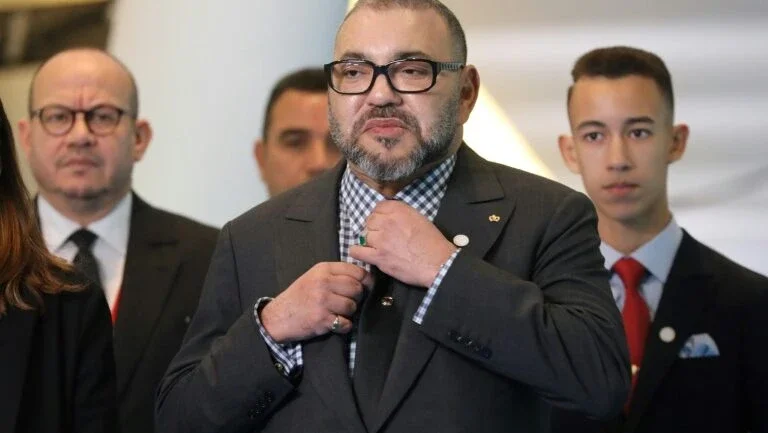 Rei Mohammed VI do Marrocos é operado com sucesso em Paris