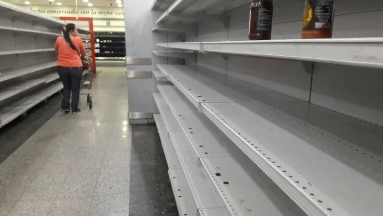 Desabastecimento continua no supermercado