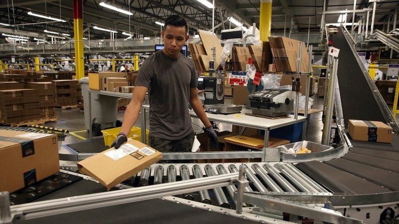 Amazon vai lançar serviço de entregas para concorrer com FedEx