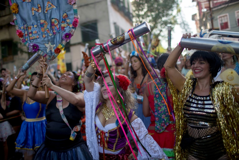 15 cidades cancelam carnaval de rua por problemas financeiros