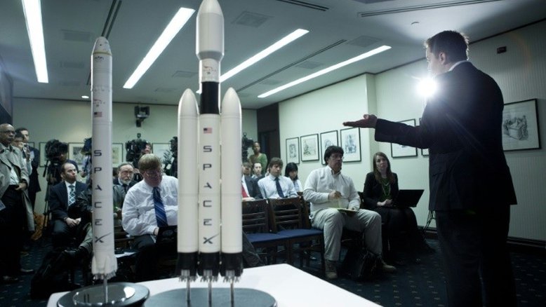 SpaceX se prepara para lançar o foguete mais poderoso do mundo
