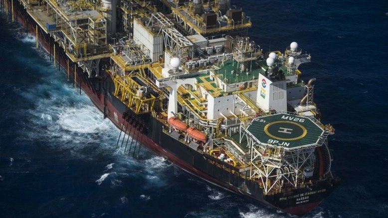Petrobras multada por minimizar dados de poluição marinha