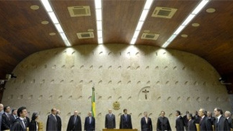 Com ‘Penduricalhos’, juiz deixa de pagar R$ 360 mi de tributo