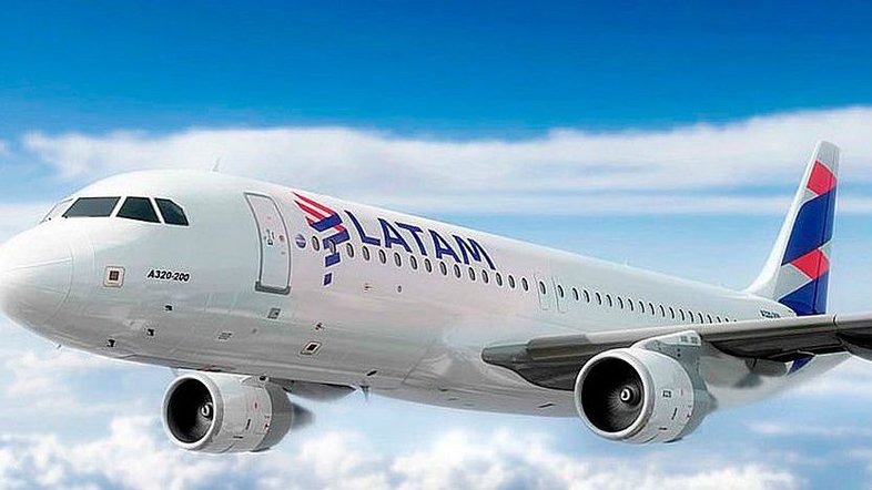 Coronavírus: Latam reduz voos internacionais em 30% por baixa demanda e restrições de viagens