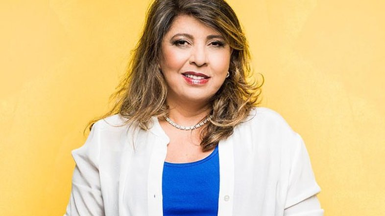 'Quem experimenta de tudo, nunca passa fome', diz Roberta Miranda sobre sexualidade