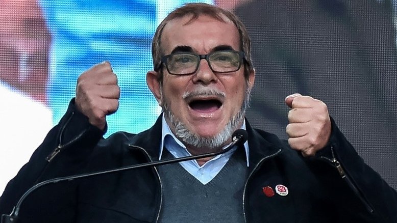 Líder da Farc retira candidatura presidencial na Colômbia
