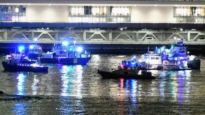 Queda de helicóptero em rio de Nova York deixa cinco mortos