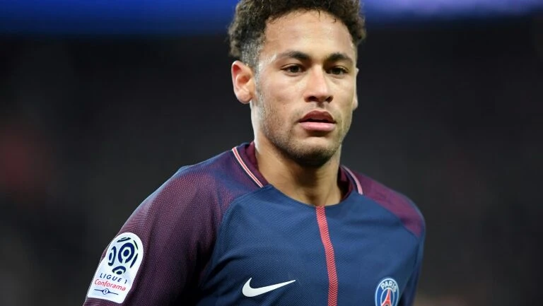 Neymar se recupera em mansão de R$ 28 milhões em Mangaratiba