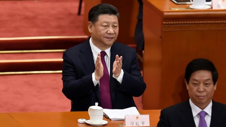 Xi Jinping frustra expectativas de liberalização política