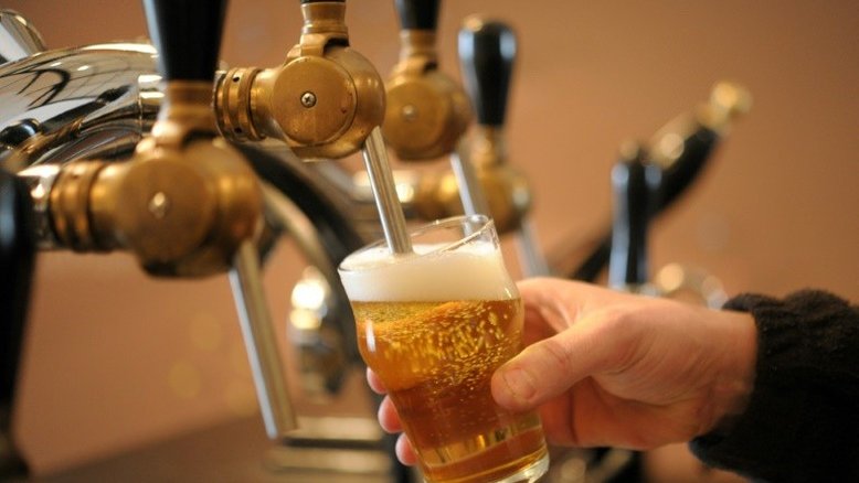 Mais da metade dos maiores de 18 anos consome bebidas alcoólicas