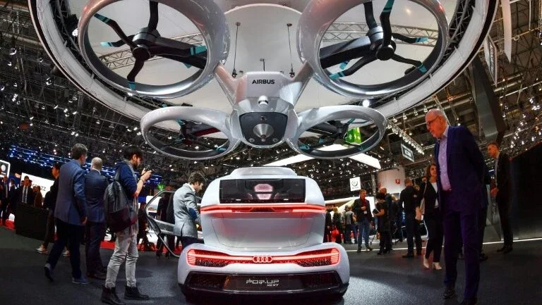 Carros voadores tentam decolar no Salão do  Automóvel de Genebra