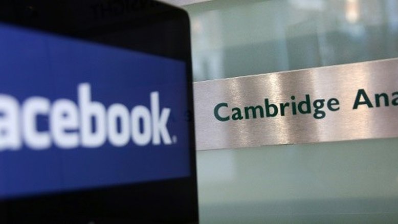 UE dá prazo para resposta do Facebook sobre uso de dados