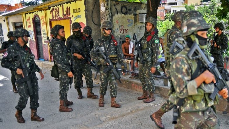 “Cumprimos a missão”, diz general sobre intervenção no Rio