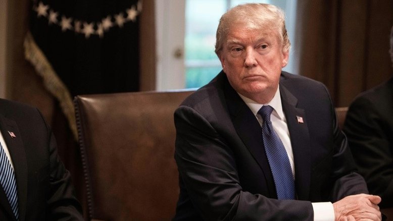 Trump cancela viagem à América Latina para supervisionar resposta à Síria