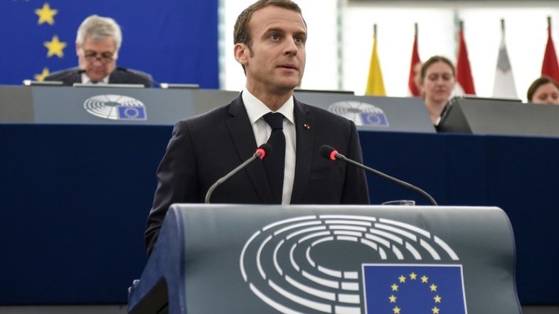 Macron: ataques aéreos na Síria foram 'pelo honra da comunidade internacional'