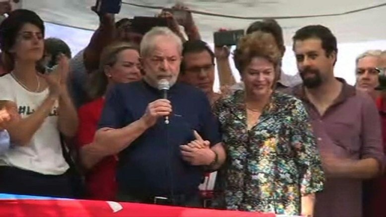 Relator da CPI do BNDES sugere indiciamento de Lula, Dilma e mais 71