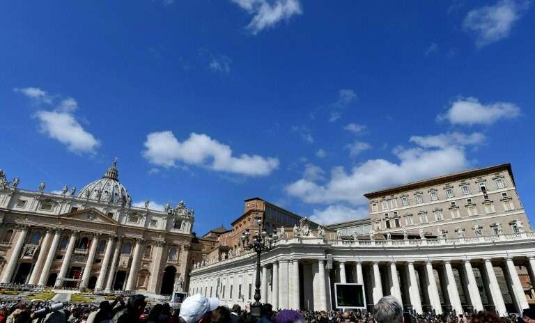 Detido no Vaticano padre suspeito de consultar pornografia infantil