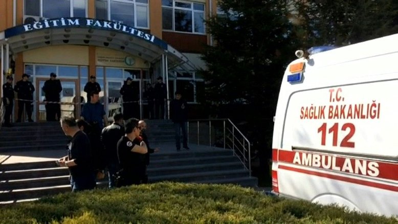 Tiroteio em universidade deixa 4 mortos na Turquia