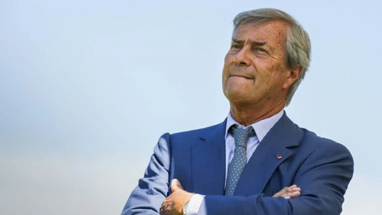 Magnata francês Vincent Bolloré denunciado por corrupção
