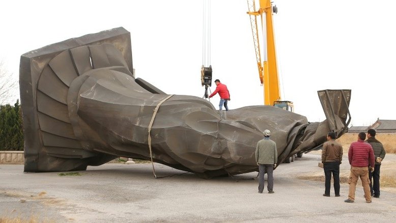 Vento derruba estátua do primeiro imperador da China