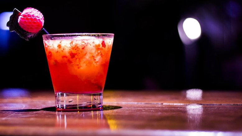 Bartender italiano cria 'coquetel de mortadela'