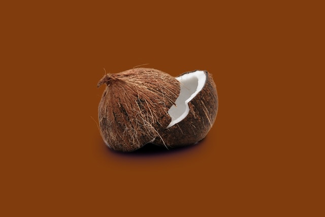 No Brasil, nada do coco é descartado e tudo é aproveitado