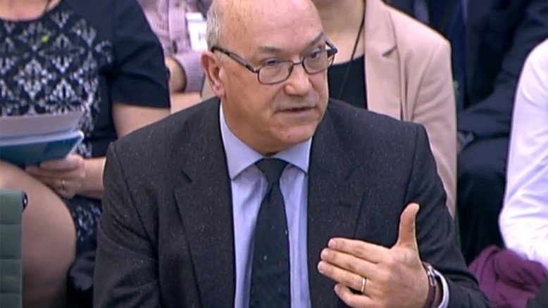 Diretor-geral da Oxfam GB renuncia após escândalo no Haiti