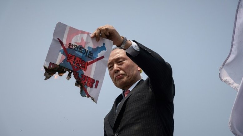 Polícia sul-coreana frustra lançamento de panfletos anti-Pyongyang
